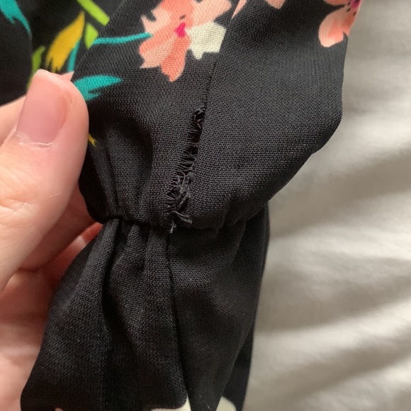 Urban Outfitters Floral Romper - Picture 4 of 4